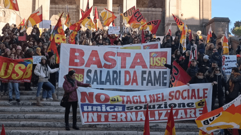 Internalizzazione degli educatori, una manifestazione dei professionisti costretti al precariato