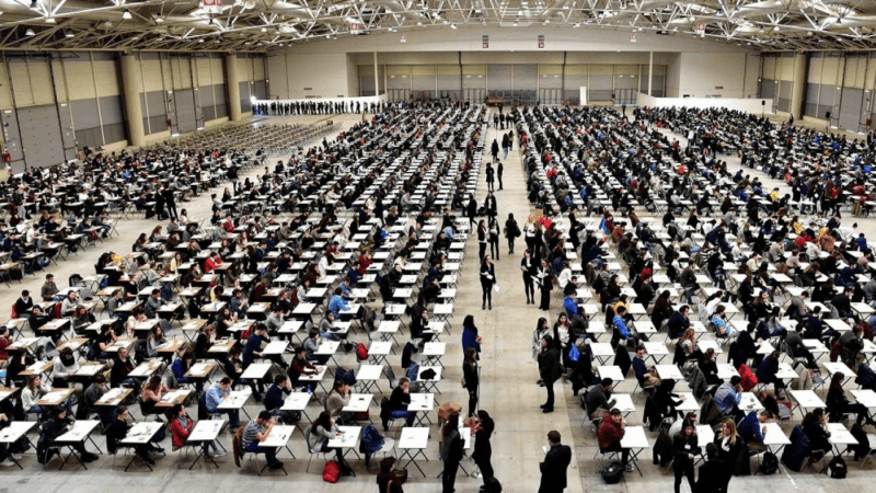 Docenti già idonei in un'aula per svolgere un nuovo concorso