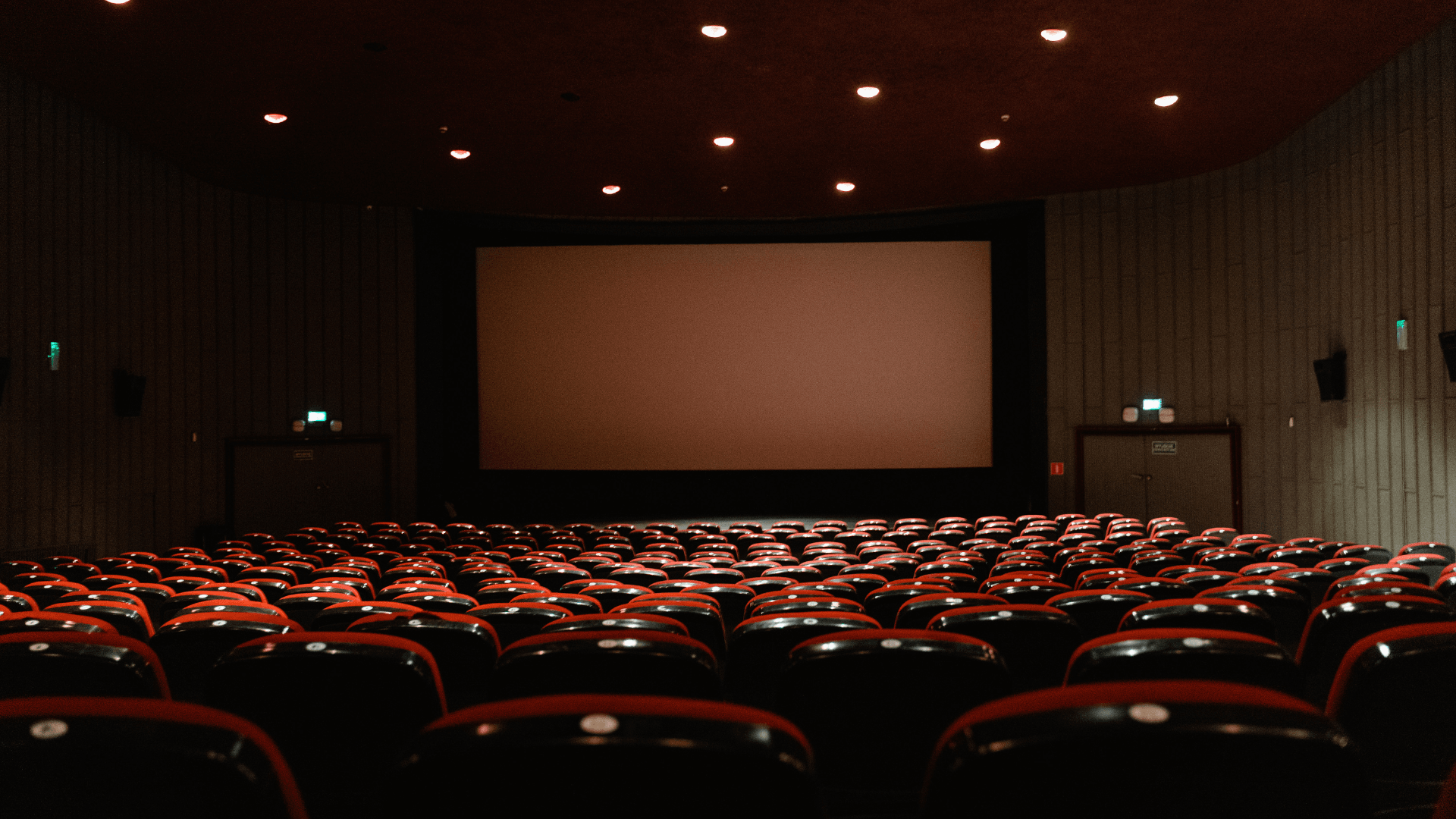 Sciopero del cinema: una sala cinematografica vuota