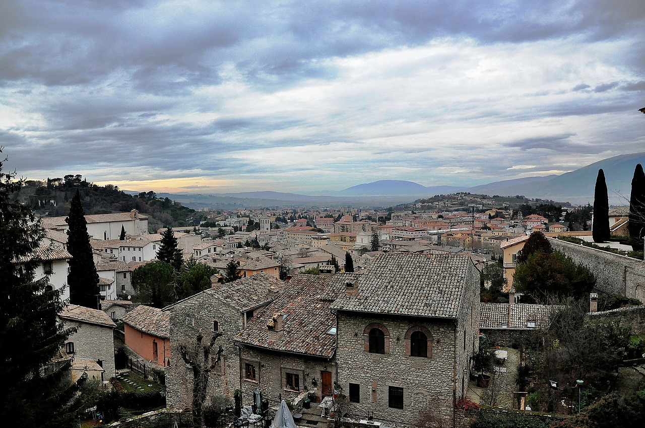vista su Spoleto, città dell'Umbria