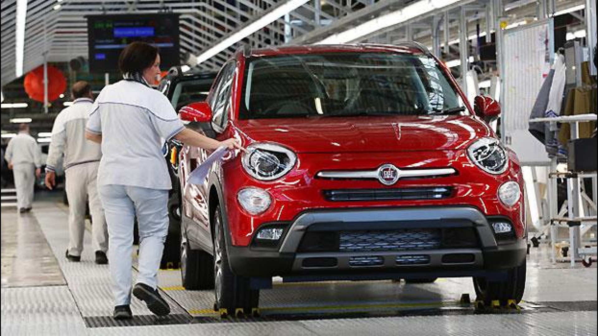 Una 500 prodotta in uno stabilimento Fiat (FCA).