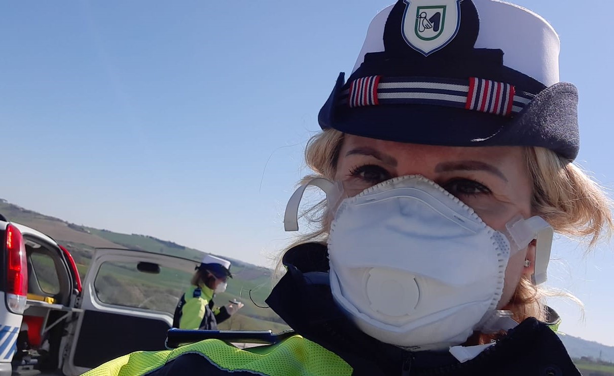 Coronavirus: non parlate male di Whatsapp. La Polizia locale ci salva i cittadini