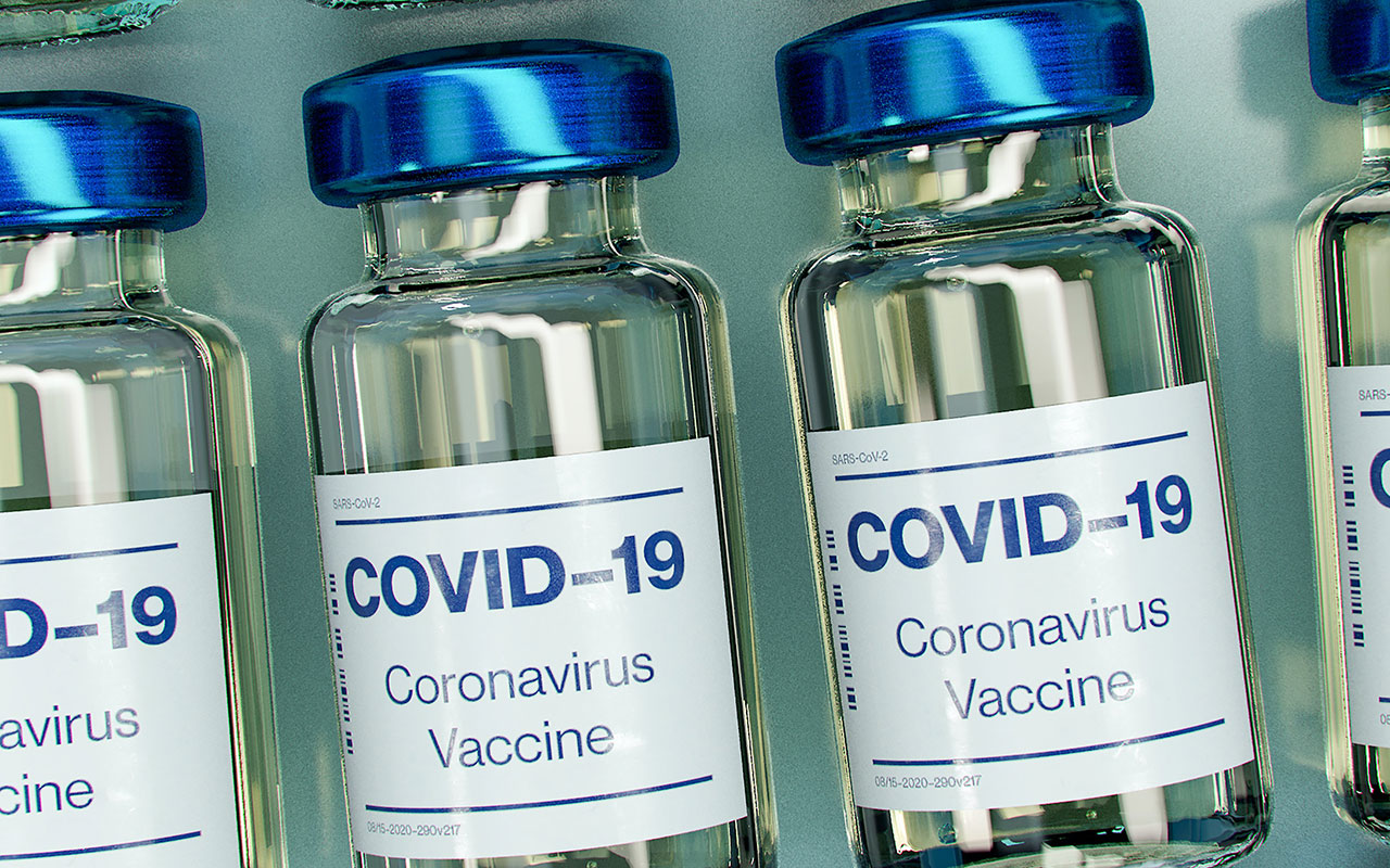 Vaccini in azienda: i privati sono pronti, lo Stato ancora no