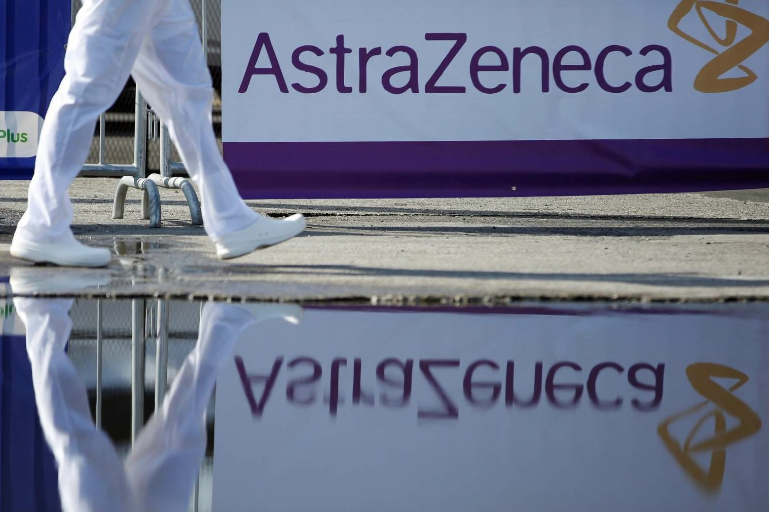 AstraZeneca vaccina il Terzo Mondo a prezzo di costo. Ma non era solo per over 60?