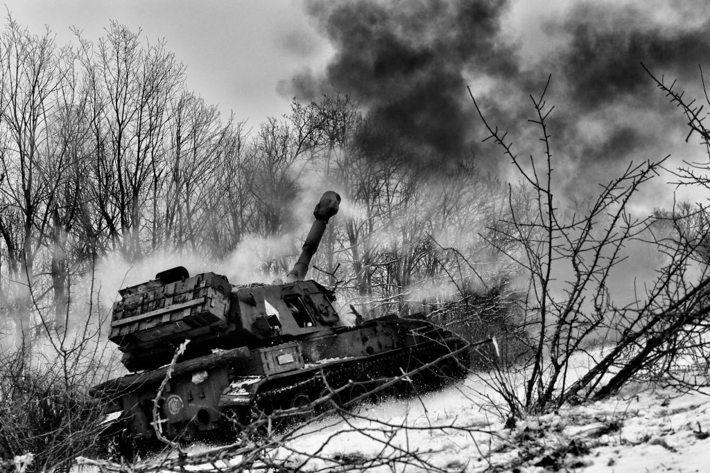 Posizioni di artiglieria ucraina sul fronte di Bakhmut.